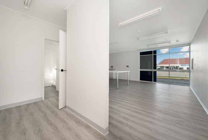 Shop 2, 263 Charters Towers Road Mysterton QLD 4812 - Image 9