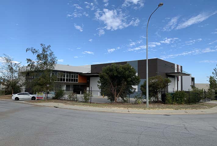 26 Distinction Rd Wangara WA 6065 - Image 2