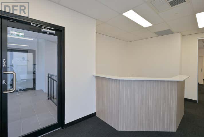 4/437 Yangebup Road Cockburn Central WA 6164 - Image 9