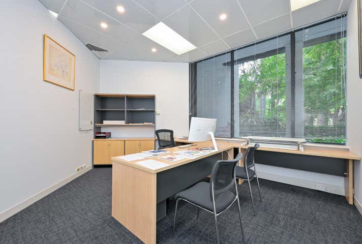 1/72 Kings Park Road West Perth WA 6005 - Image 13