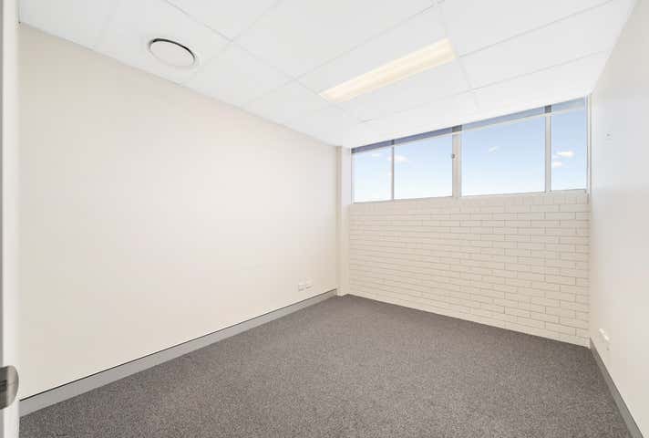 Suite 1 137 Sutton Street Redcliffe QLD 4020 - Image 9