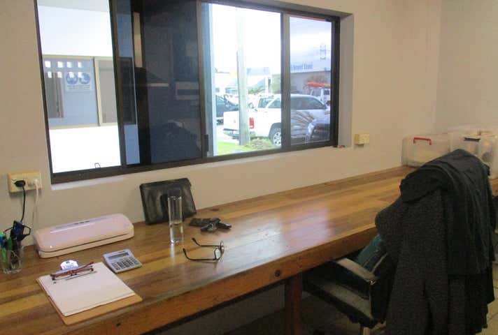 122 Newell Street Bungalow QLD 4870 - Image 6