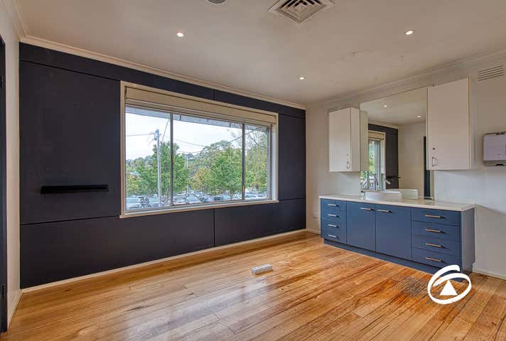 1/8 Wheeler Street Berwick VIC 3806 - Image 3