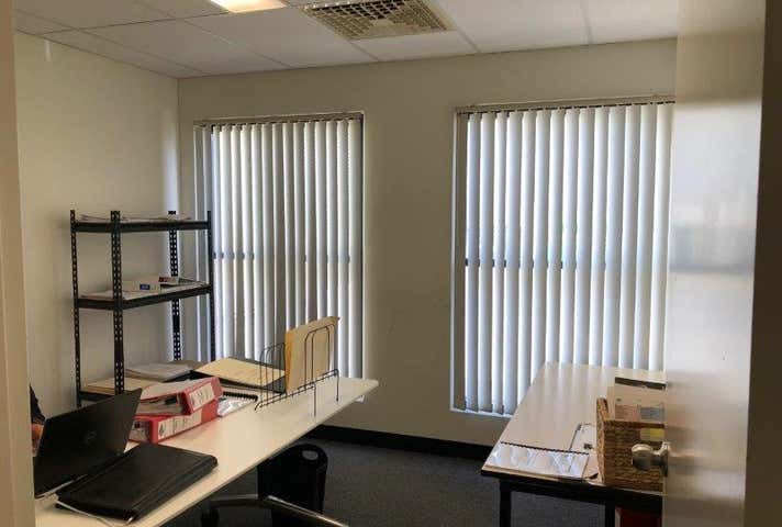 28 Lancaster Rd Wangara WA 6065 - Image 4