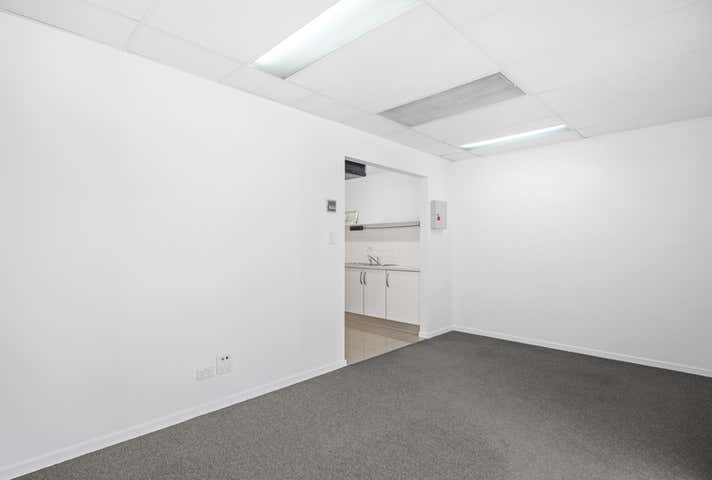 1/6 Metro Parade Mawson Lakes SA 5095 - Image 10