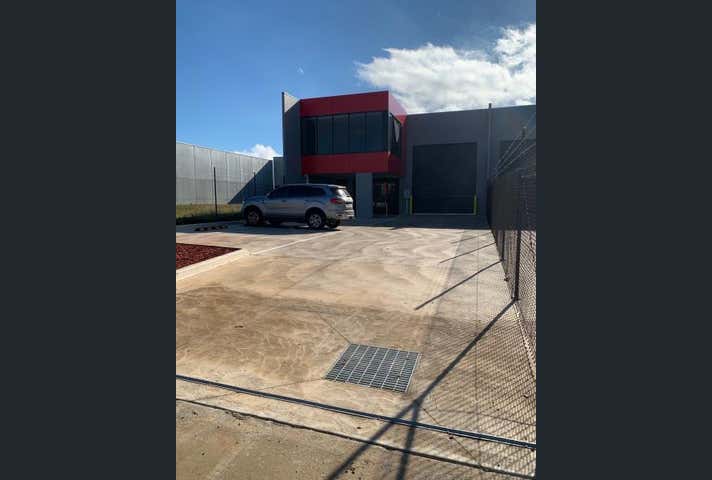 Unit 2, 6 Geehi Way Ravenhall VIC 3023 - Image 1