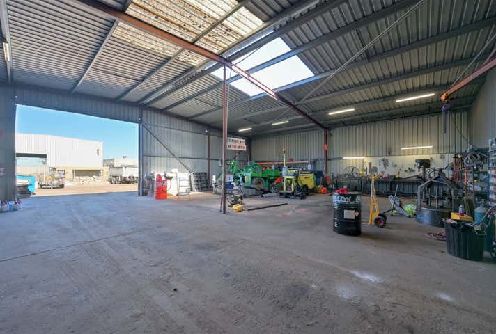 5 Kitson Place Maddington WA 6109 - Image 2