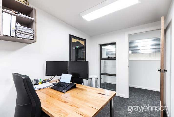 11 Riverside Avenue Werribee VIC 3030 - Image 8