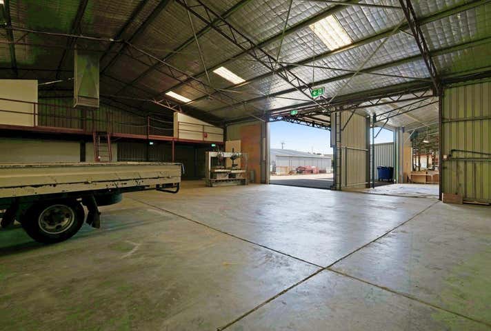 19 Stebbing Road Maddington WA 6109 - Image 18