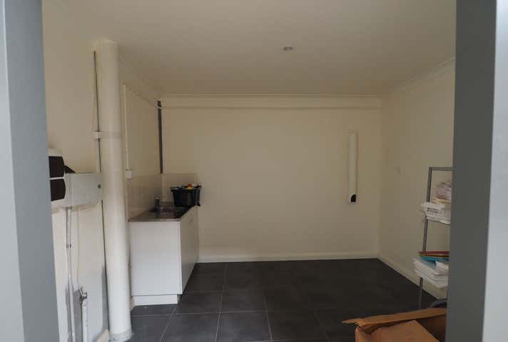 Unit 1, 16 Darlot Road Landsdale WA 6065 - Image 10