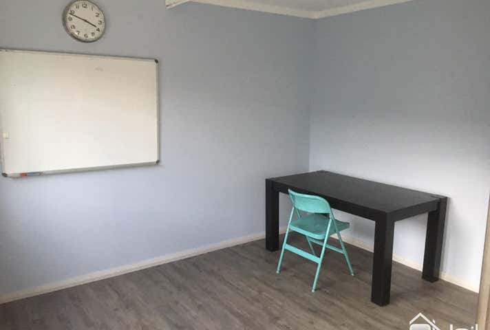 2/10 Dickens Place Armadale WA 6112 - Image 6