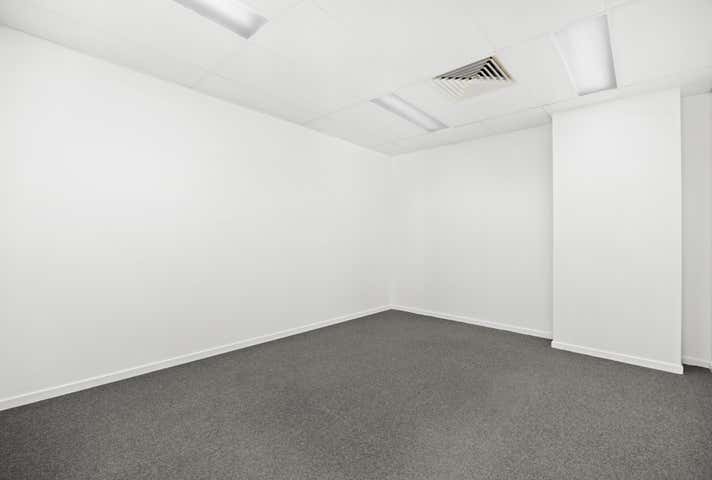 1/6 Metro Parade Mawson Lakes SA 5095 - Image 19