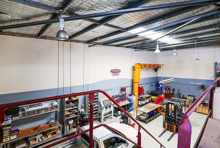 Unit 2, 52 Vinnicombe Drive Canning Vale WA 6155 - Image 17