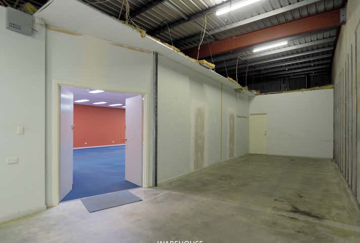 2/8 Paramount Dr Wangara WA 6065 - Image 13