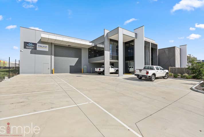 7 Hamersley Drive Clyde North VIC 3978 - Image 3