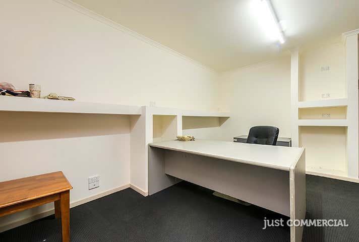 4 Kylie Place Cheltenham VIC 3192 - Image 4