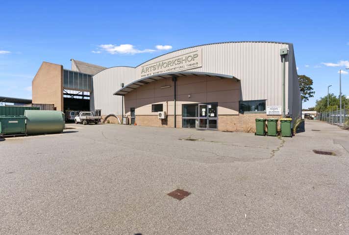 6 Hehir Street Belmont WA 6104 - Image 1