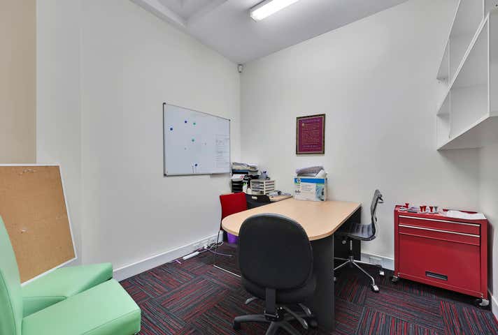 27/42 Bundall Road Bundall QLD 4217 - Image 15