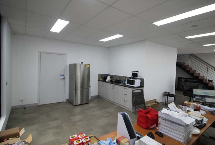 1/18-20 Futures Road Cranbourne West VIC 3977 - Image 6