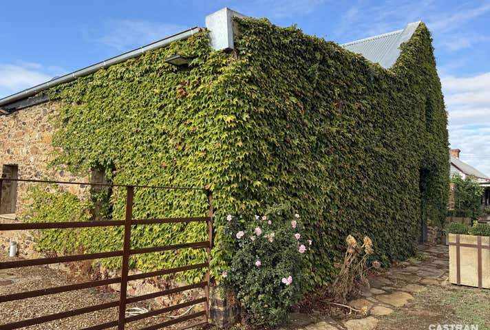 3454 Midland Highway 'Swiss Mountain Hotel' Blampied VIC 3364 - Image 5