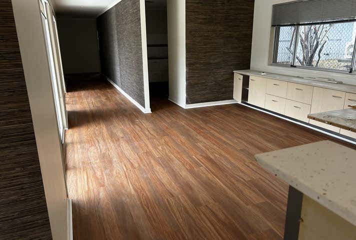 8 Nerang Street Nerang QLD 4211 - Image 8