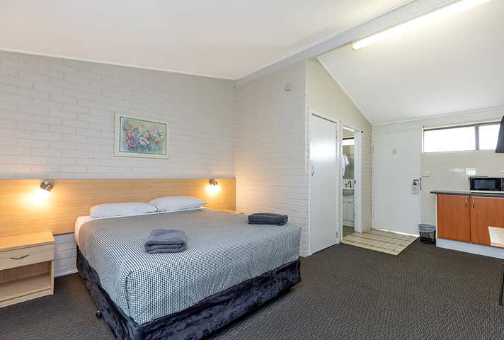 111 Conadilly Street Gunnedah NSW 2380 - Image 13