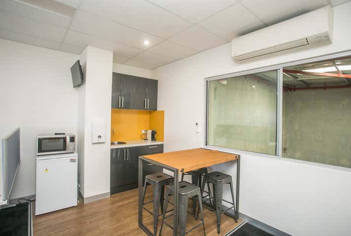 3/4 Glory Road Wangara WA 6065 - Image 7