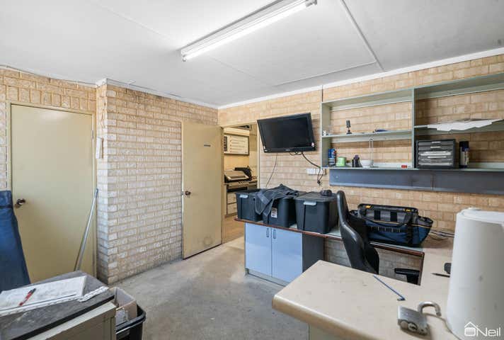 4/8 Brant Road Kelmscott WA 6111 - Image 7