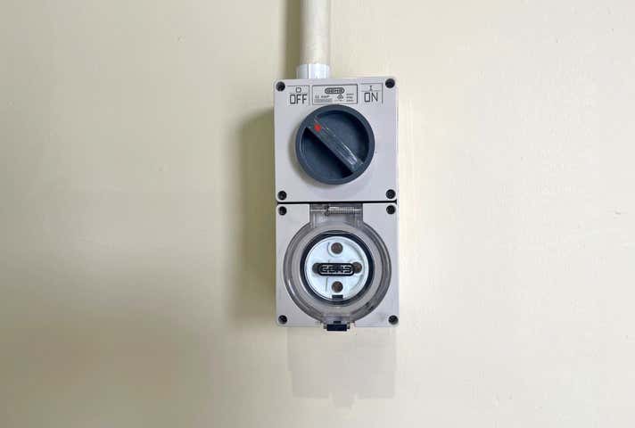 Unit 3, 2 Kalinga Way Landsdale WA 6065 - Image 17