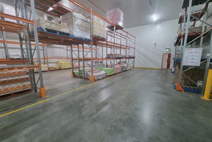 Unit 1, 32 Bannick Court Canning Vale WA 6155 - Image 5