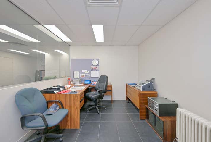 Unit 2, 40 Tacoma Circuit Canning Vale WA 6155 - Image 10