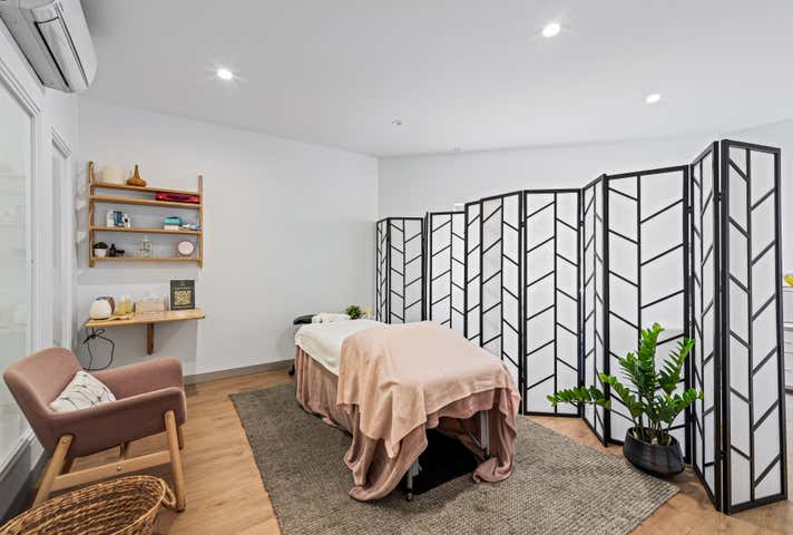 110 Monaco Street Broadbeach Waters QLD 4218 - Image 7