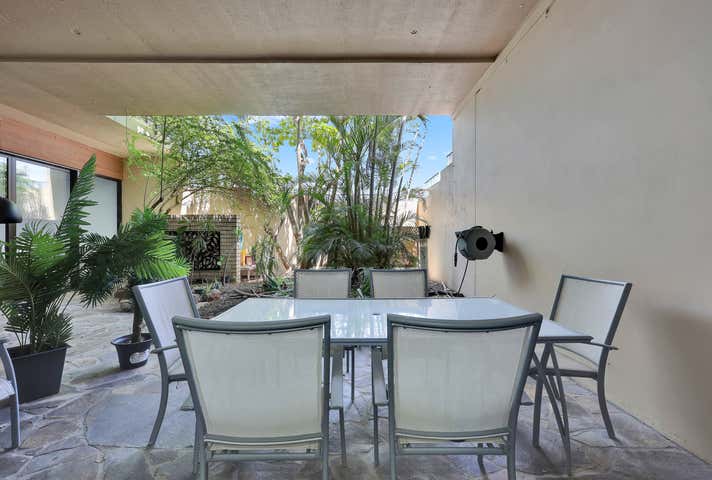 27/42 Bundall Road Bundall QLD 4217 - Image 12