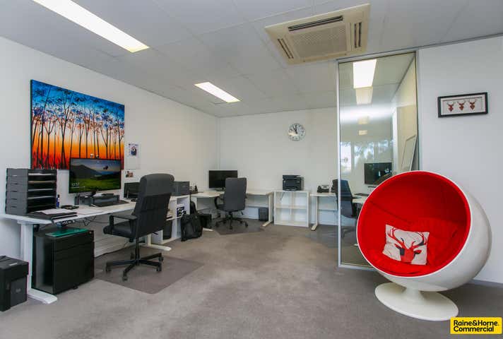 1 / 98 Terrace Road East Perth WA 6004 - Image 8