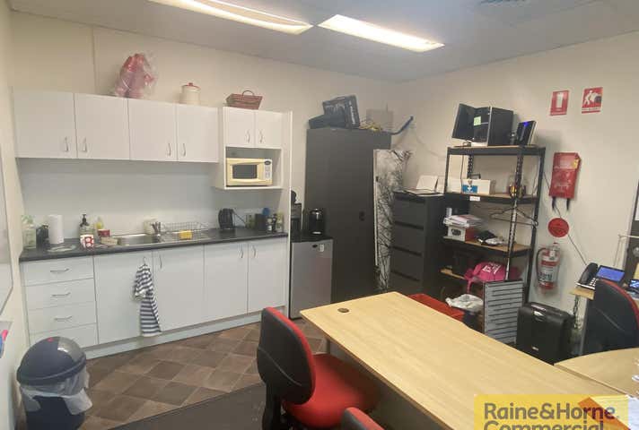 22B/302 South Pine Road Brendale QLD 4500 - Image 5