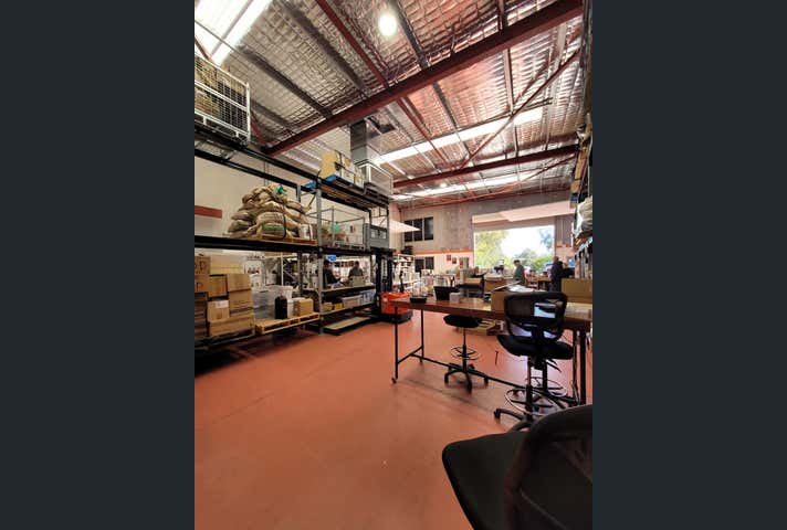 5/4 Bassendean Road Bayswater WA 6053 - Image 3