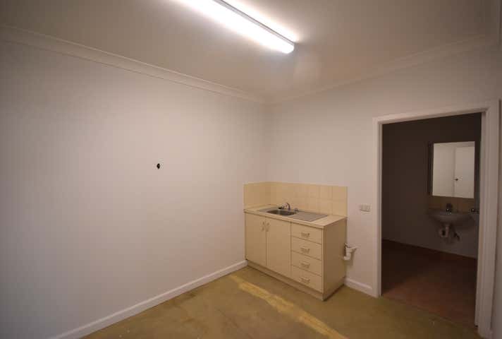 585a Macauley Street Albury NSW 2640 - Image 8