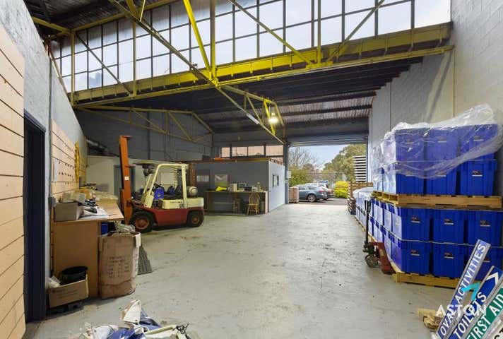 1/1 Brisbane Street Eltham VIC 3095 - Image 2