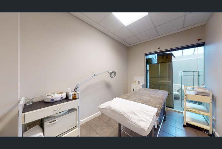 2/14 The Crescent Midland WA 6056 - Image 4