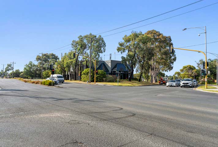 2/425 Highbury Road Burwood East VIC 3151 - Image 7