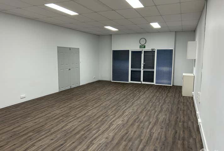 Units 1 & 2, 121 Dixon Road Rockingham WA 6168 - Image 11