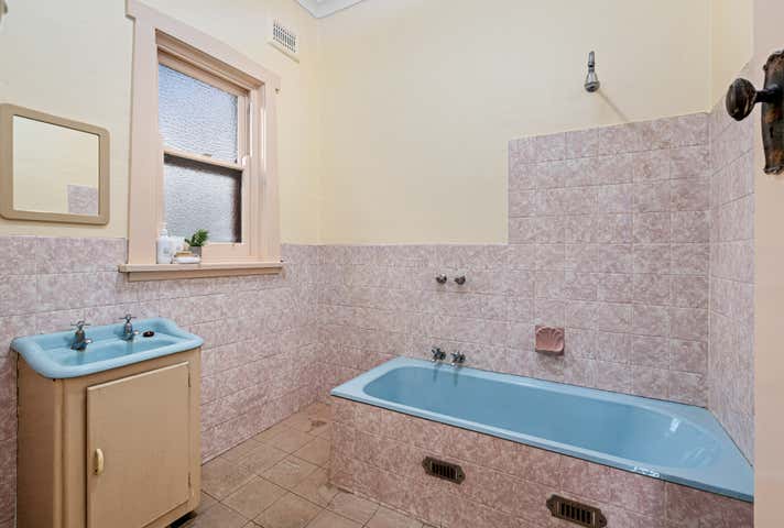 748 Young Street Albury NSW 2640 - Image 16