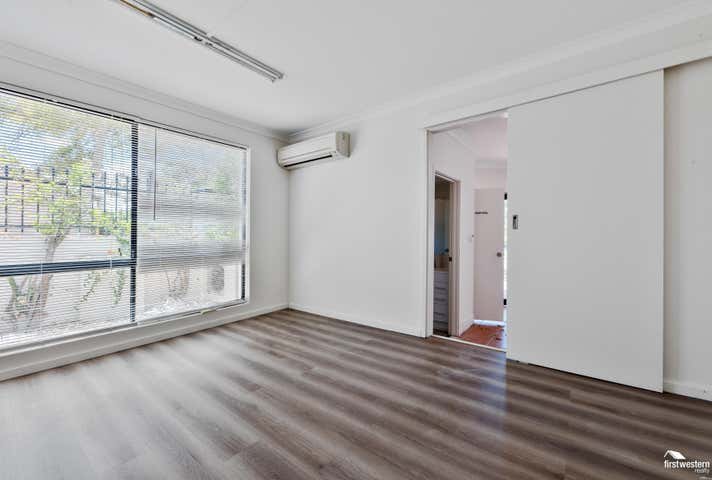 32 Nottinghill Street Joondalup WA 6027 - Image 8