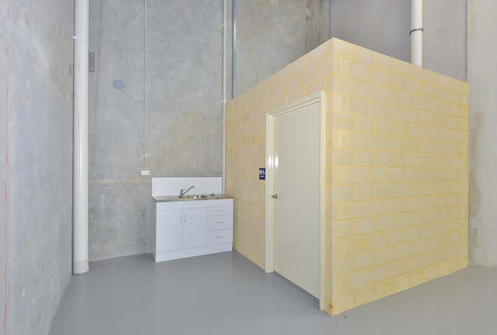 2/15 Comserv Loop Ellenbrook WA 6069 - Image 5