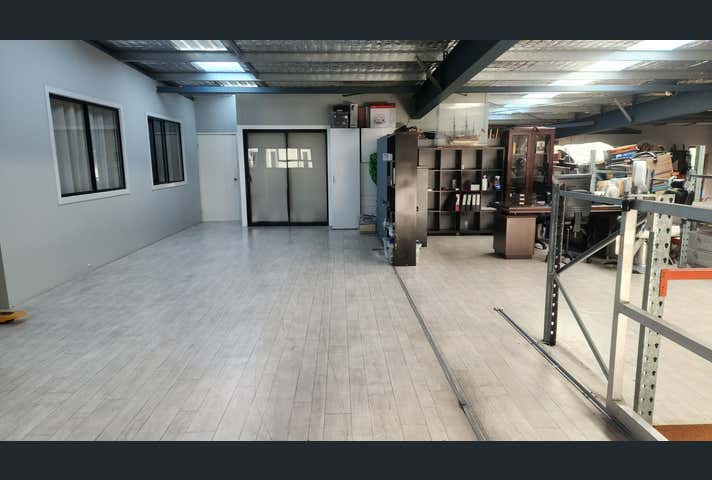 8/15 John Duncan Court Varsity Lakes QLD 4227 - Image 2