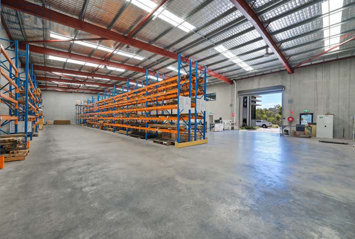 18 Bushland Ridge Bibra Lake WA 6163 - Image 18