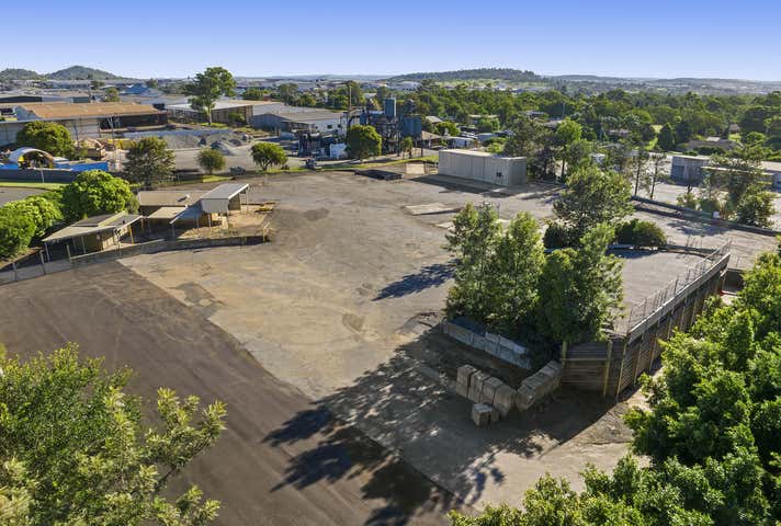 17 Orford Court Wilsonton QLD 4350 - Image 9