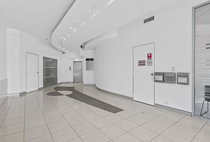 3046 Surfers Paradise Boulevard Surfers Paradise QLD 4217 - Image 3