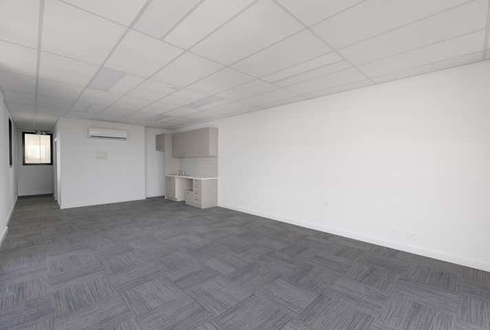 73 Auburn Avenue Sunshine North VIC 3020 - Image 8