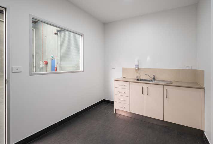 19 Latitude Boulevard Thomastown VIC 3074 - Image 12
